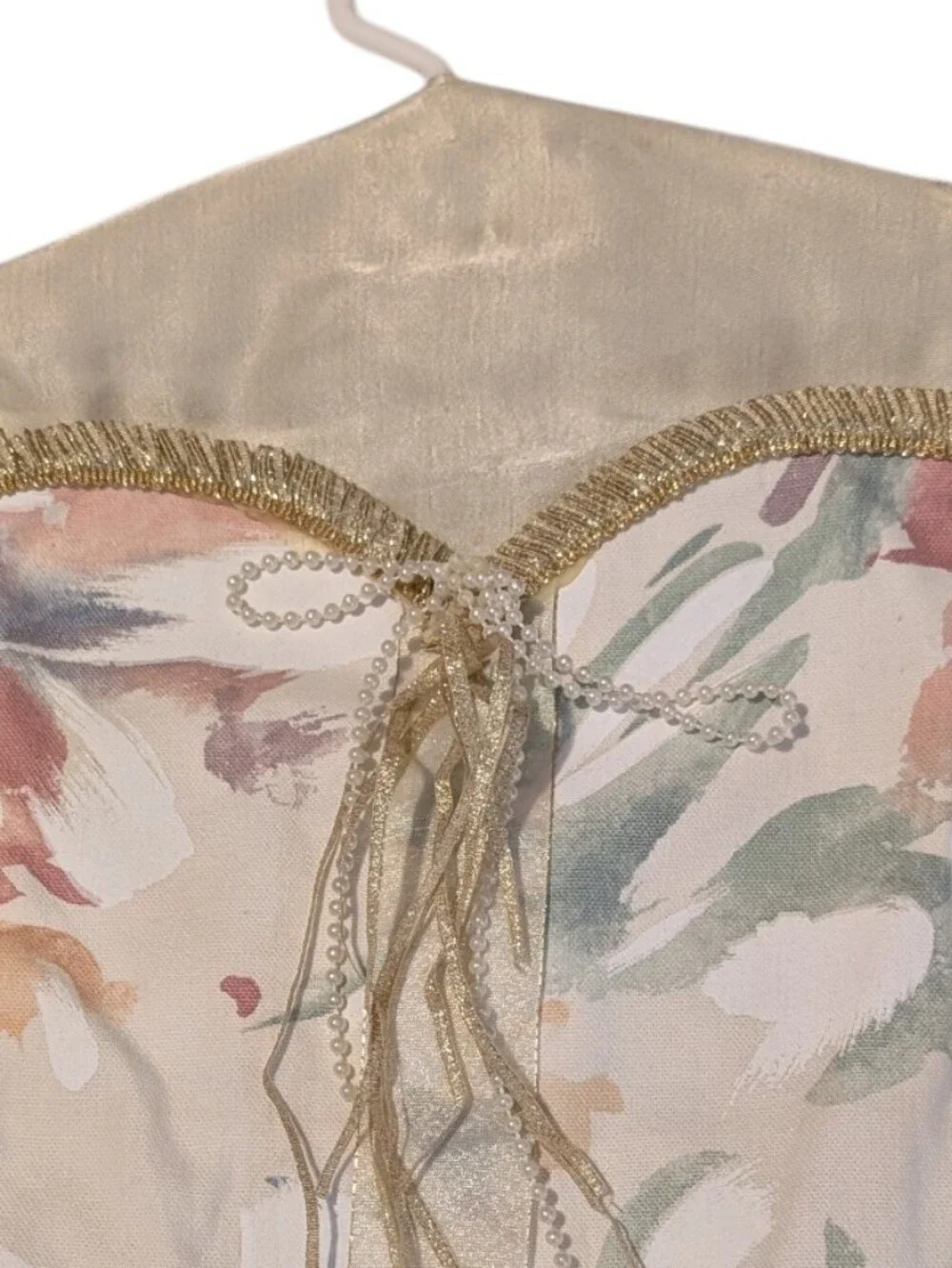 Vintage Novelty Corset Padded Hanger – Floral‎ & Lace Lingerie Decor